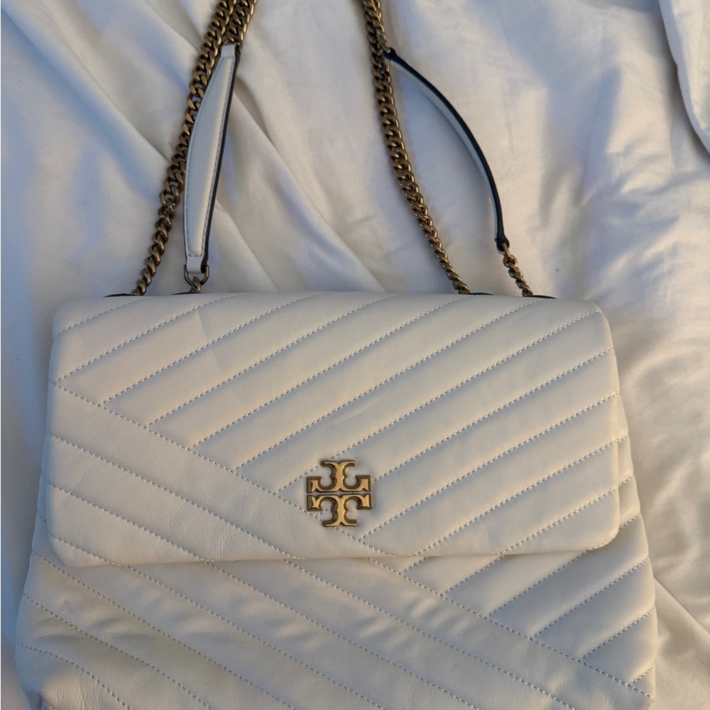 Tory Burch   Kira Convertible Shoulder Bag Elegant White Quilted Shoulder Bag